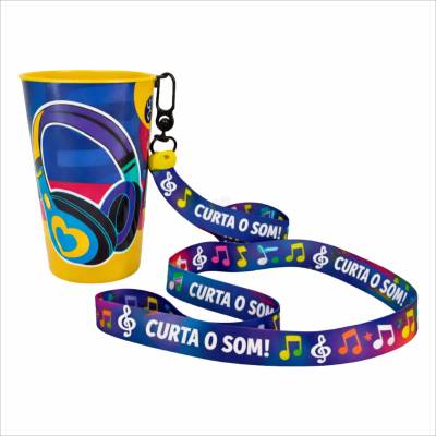 Copo Plástico In Mold Label com Alça para Cordão 550ml